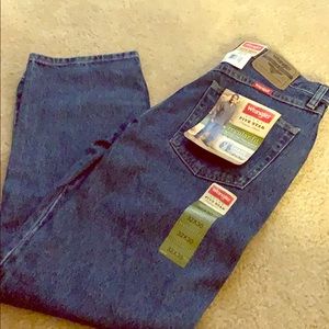 NWT Wrangler 5 star regular fit jeans 32 x 30